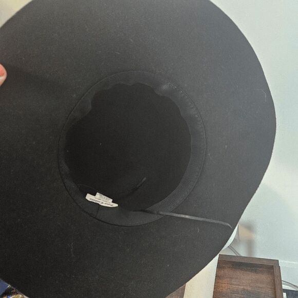 Juicy Couture Wide Brim Floppy Hat Bejeweled with Gold Chains NWT Women's Black - Picture 8 of 8